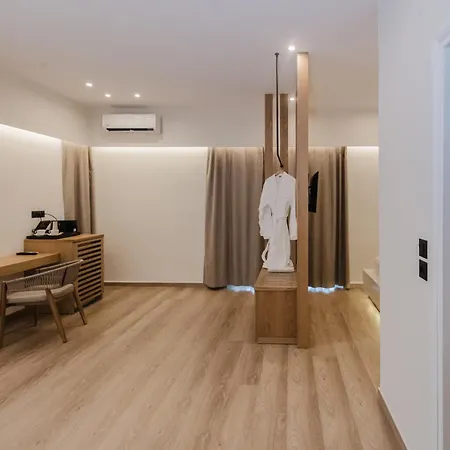 Evexia Boutique & 4* Agia Marina