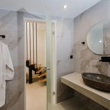 Evexia Boutique & 4* Agia Marina