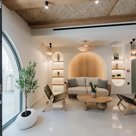 Evexia Boutique & 4* Agia Marina